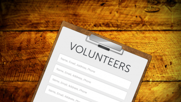 How to Get Volunteers To Work Like They're Staff